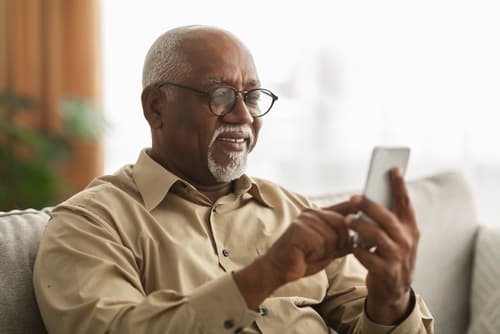 Senior Citizen Cell Phone Plans and Easy-to-use Phones