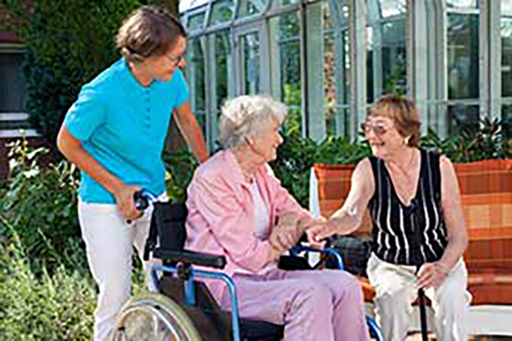 In-Home Care or Senior Care Centers: Which is Best For Your Loved-One?