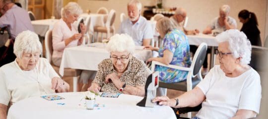 How to Stay Socially Active in Assisted Living
